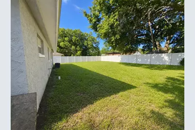 5814 Hammon Drive, Tampa, FL 33619 - Photo 10