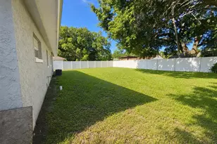 5814 Hammon Dr, Tampa, FL 33619 - Photo 10