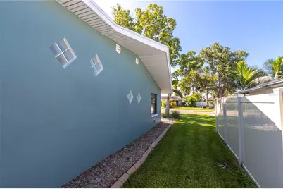 440 Palm Island SE, Clearwater Beach, FL 33767 - Photo 44