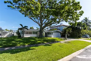 440 Palm Island SE, Clearwater Beach, FL 33767 - Photo 44