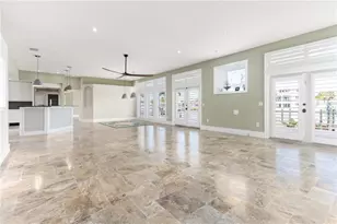 440 Palm Island SE, Clearwater Beach, FL 33767 - Photo 14