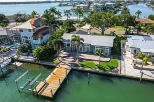 440 Palm Island SE, Clearwater Beach, FL 33767 - Photo 38