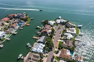 440 Palm Island SE, Clearwater Beach, FL 33767 - Photo 4