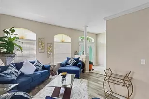8155 Woodvine Cir, Lakeland, FL 33810 - Photo 4