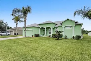 8155 Woodvine Cir, Lakeland, FL 33810 - Photo 2
