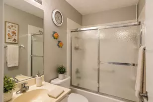 822 McCallister Ave, Sun City Center, FL 33573 - Photo 14