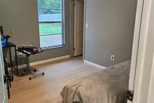 2041 Shadow Pine Dr, Brandon, FL 33511 - Photo 12