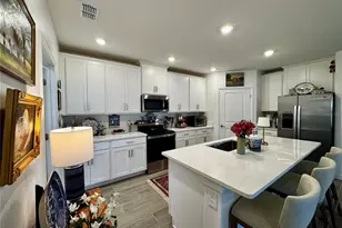 32040 Griffin Sands Ln, San Antonio, FL 33576 - Photo 12