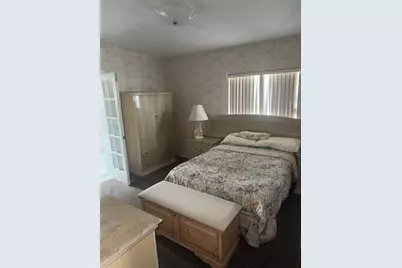 6211 N Clark Avenue, Tampa, FL 33614 - Photo 8