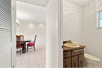 2705 Silver Lake Avenue, Tampa, FL 33614 - Photo 8
