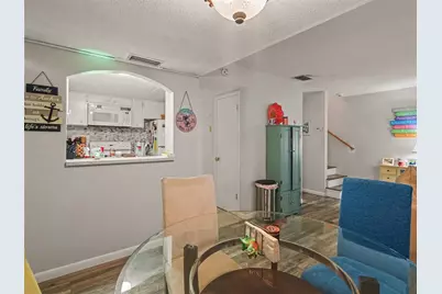 908 Byron Lane #6, Sarasota, FL 34243 - Photo 8