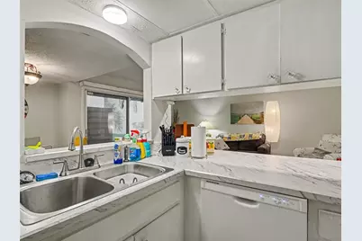 908 Byron Lane #6, Sarasota, FL 34243 - Photo 14