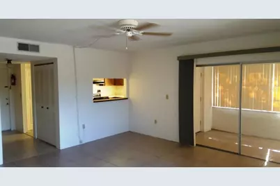 4600 98th Way N #306, Saint Petersburg, FL 33708 - Photo 2