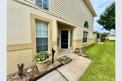 6600 Gentle Ben Circle, Wesley Chapel, FL 33544 - Photo 4