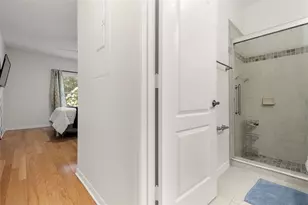 910 Normandy Trace Rd, Tampa, FL 33602 - Photo 18