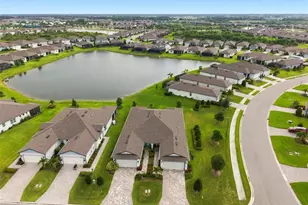 10208 Coastal Shrs Dr, Parrish, FL 34219 - Photo 4