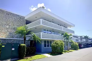 4880 Locust St NE, Saint Petersburg, FL 33703 - Photo 2