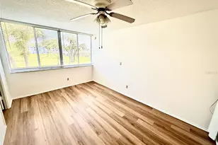 4880 Locust St NE, Saint Petersburg, FL 33703 - Photo 14
