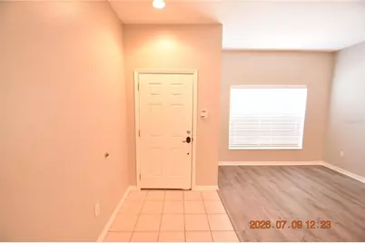 13121 Kings Crossing Drive, Gibsonton, FL 33534 - Photo 2