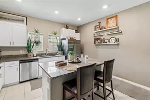 852 Tennyson Mill Cir, Tampa, FL 33619 - Photo 6