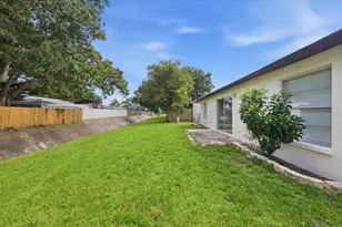 1901 Castle Bay Ct, Oldsmar, FL 34677 - Photo 28