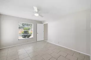 1901 Castle Bay Ct, Oldsmar, FL 34677 - Photo 18