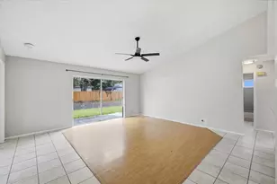 1901 Castle Bay Ct, Oldsmar, FL 34677 - Photo 8