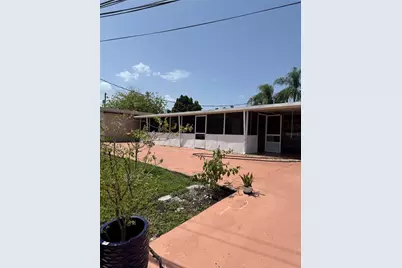 8240 NW 181st Street, Hialeah, FL 33015 - Photo 12