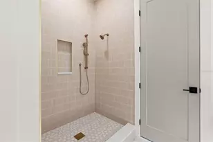 1858 Mississippi Ave NE, Saint Petersburg, FL 33703 - Photo 22
