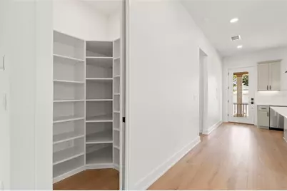 1858 Mississippi Avenue NE, Saint Petersburg, FL 33703 - Photo 16