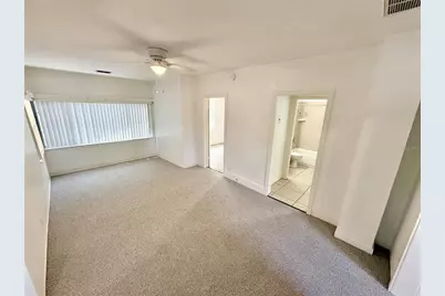 1135 Highland Street N #7, Saint Petersburg, FL 33701 - Photo 6