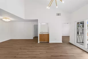 1647 W Snow Cir, Tampa, FL 33606 - Photo 8