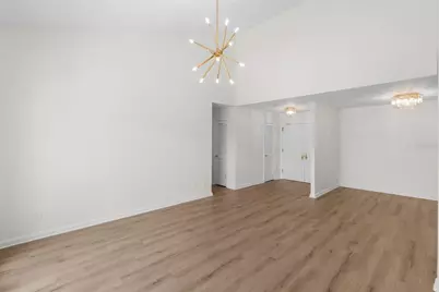 1647 W Snow Circle #204, Tampa, FL 33606 - Photo 6