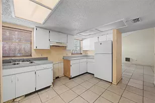 8605 N 12th St, Tampa, FL 33604 - Photo 22