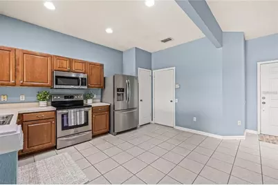 4879 Pond Ridge Drive, Riverview, FL 33578 - Photo 10