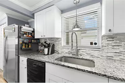 5210 6th Street S, Saint Petersburg, FL 33705 - Photo 10