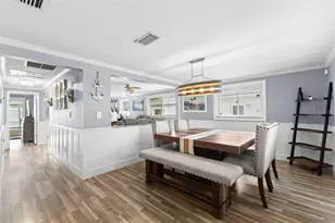 5210 6th St S, Saint Petersburg, FL 33705 - Photo 4