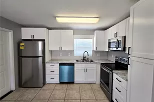 5422 Amy Ln, New Port Richey, FL 34652 - Photo 4