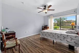 875 S Village Dr N, Saint Petersburg, FL 33716 - Photo 14