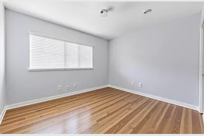 875 S Village Drive N #101, Saint Petersburg, FL 33716 - Photo 20