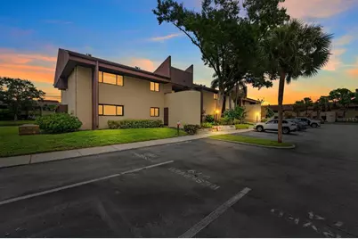 875 S Village Drive N #101, Saint Petersburg, FL 33716 - Photo 2