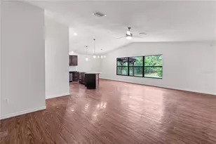 5011 Leon Dr, Palmetto, FL 34221 - Photo 6