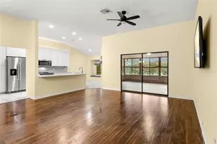 1601 Laughton Pl, Sun City Center, FL 33573 - Photo 8