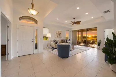 970 Pembroke Point Way, Sun City Center, FL 33573 - Photo 4