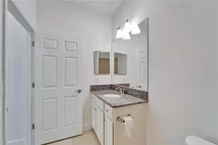970 Pembroke Point Way, Sun City Center, FL 33573 - Photo 24
