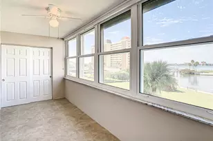 4575 Cove Cir, Saint Petersburg, FL 33708 - Photo 20