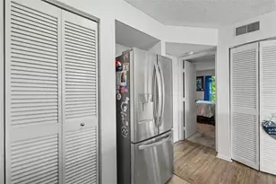 115 112th Ave NE, Saint Petersburg, FL 33716 - Photo 14