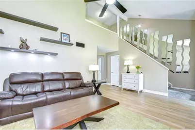 5301 Bradbury Court, Tampa, FL 33624 - Photo 8