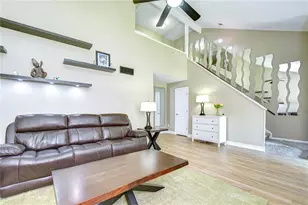 5301 Bradbury Ct, Tampa, FL 33624 - Photo 8