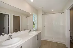 33816 Noble Creek Place, Dade City, FL 33525 - Photo 6